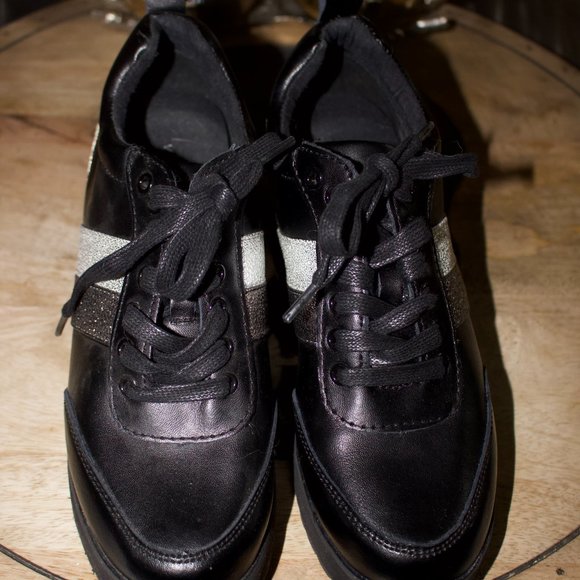 Very Volatile Black Leather Hidden Platform Sneaker Glitter Stripes NWOT Sz 8 - Picture 6 of 8